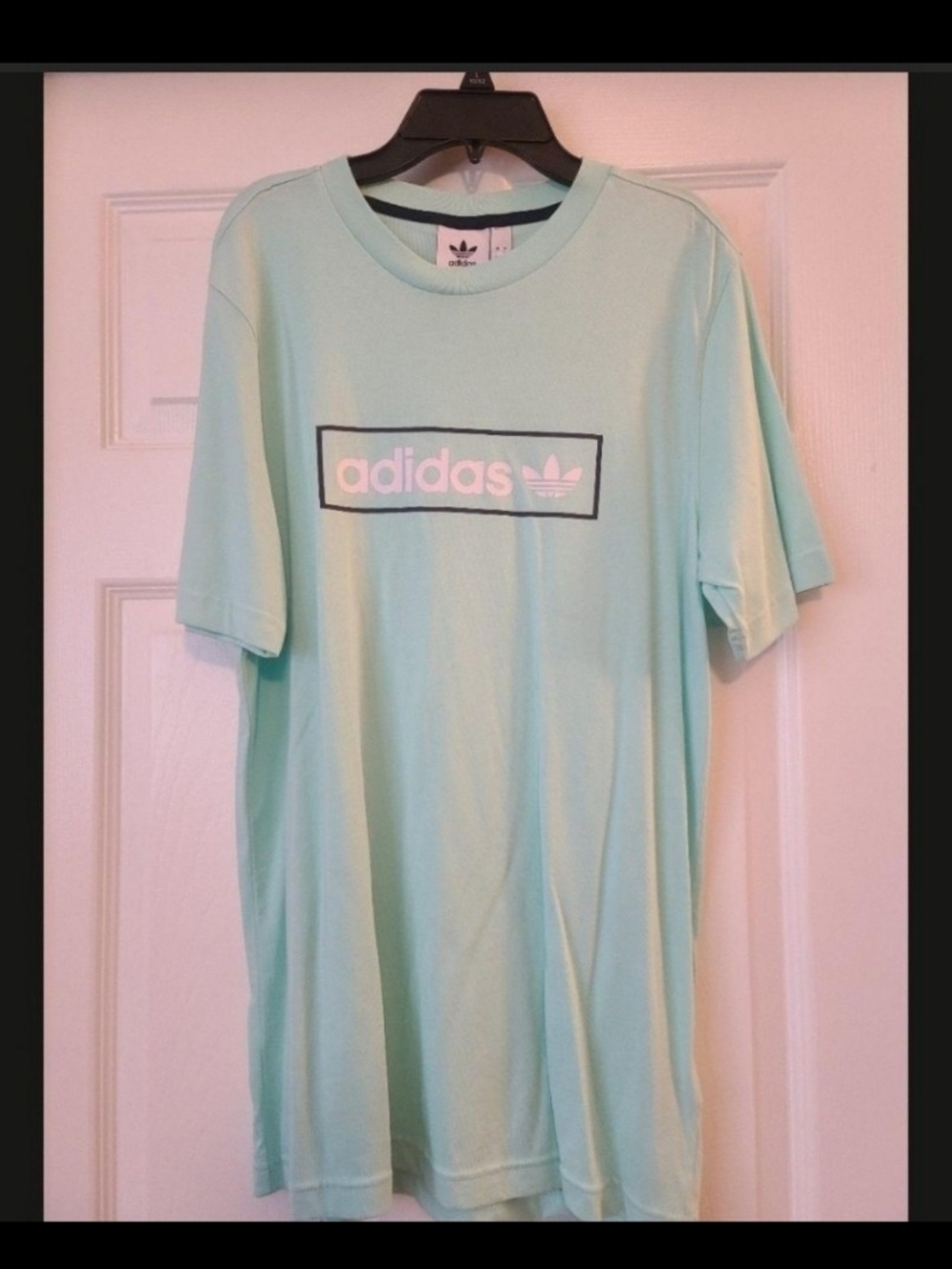 Adidas Mint Green Crewneck Tee with Black Logo - Mens Small (Unisex)
